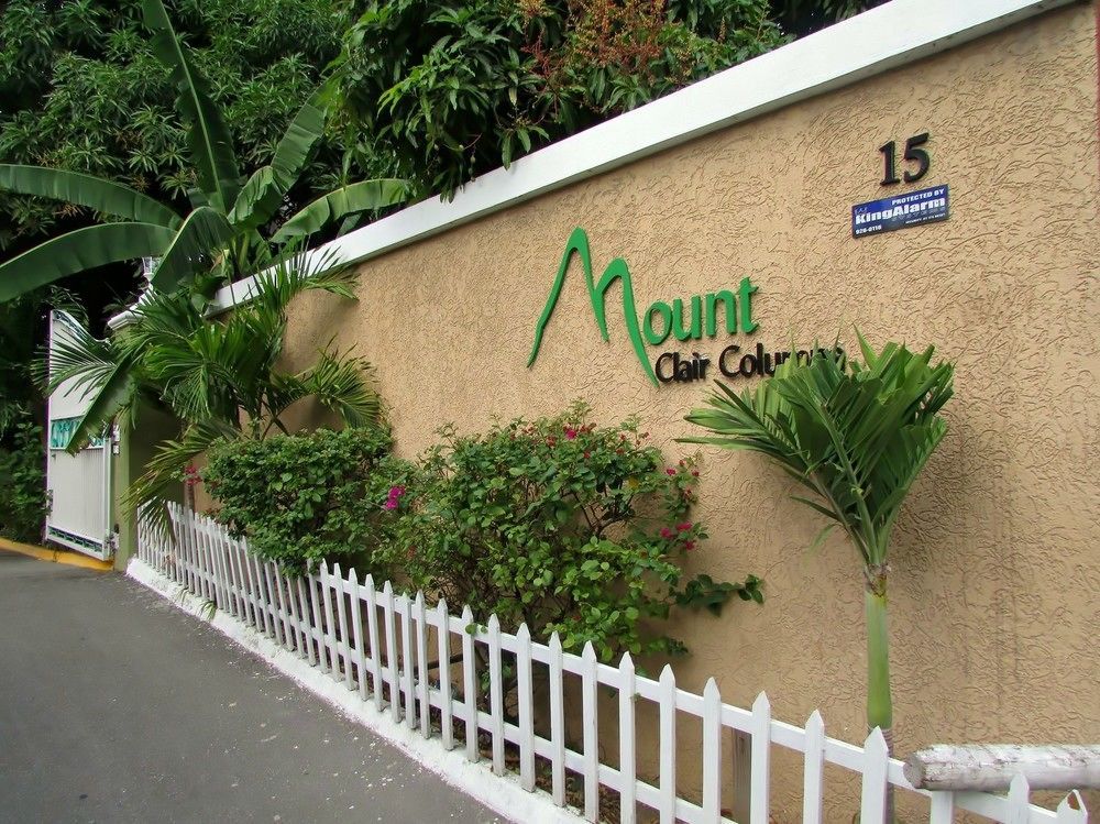 Centrally Located Guest Apartments Kingston Extérieur photo